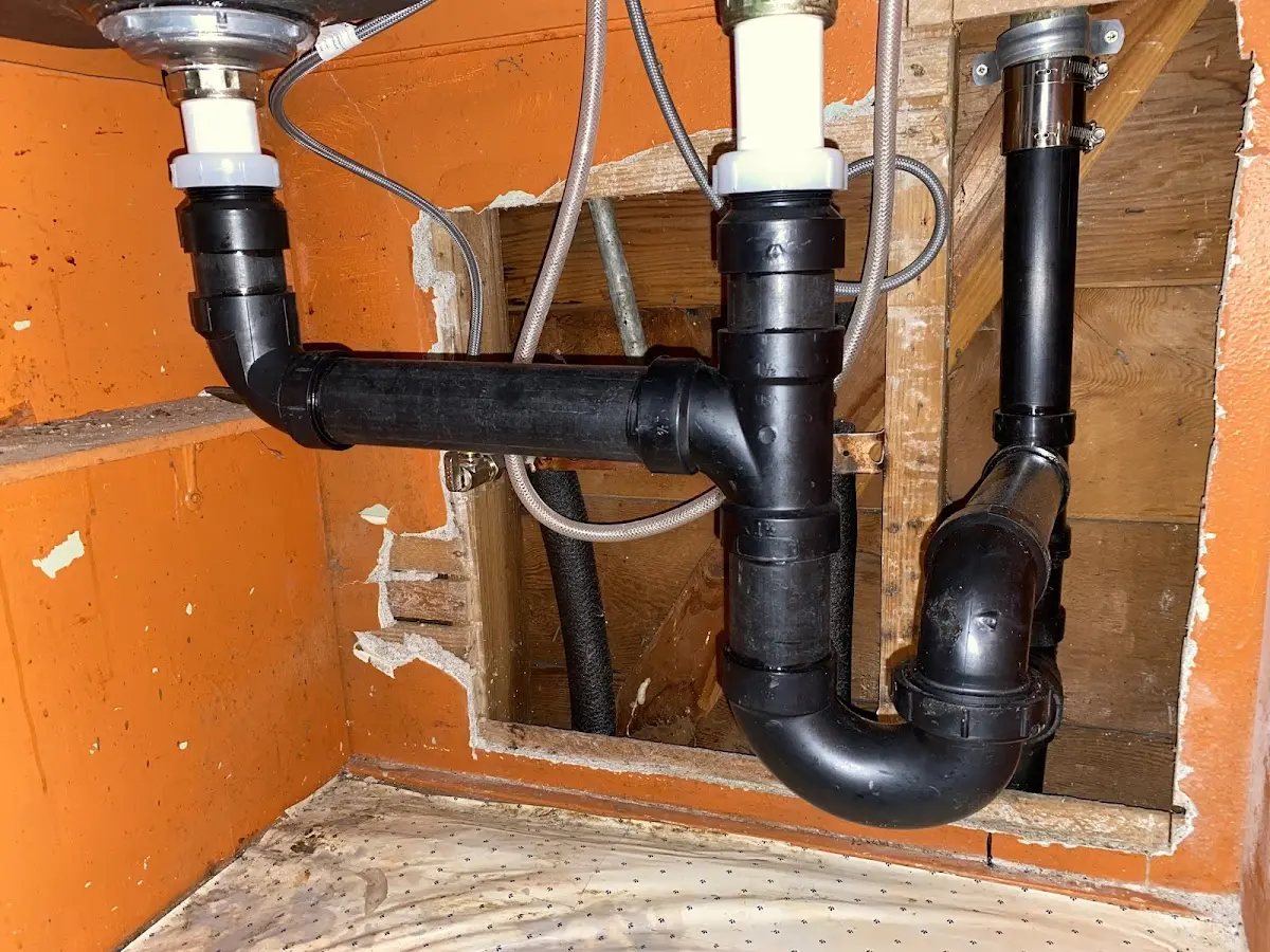 Professional Pipe Bursting equipment and tools on the job in Shawangunk